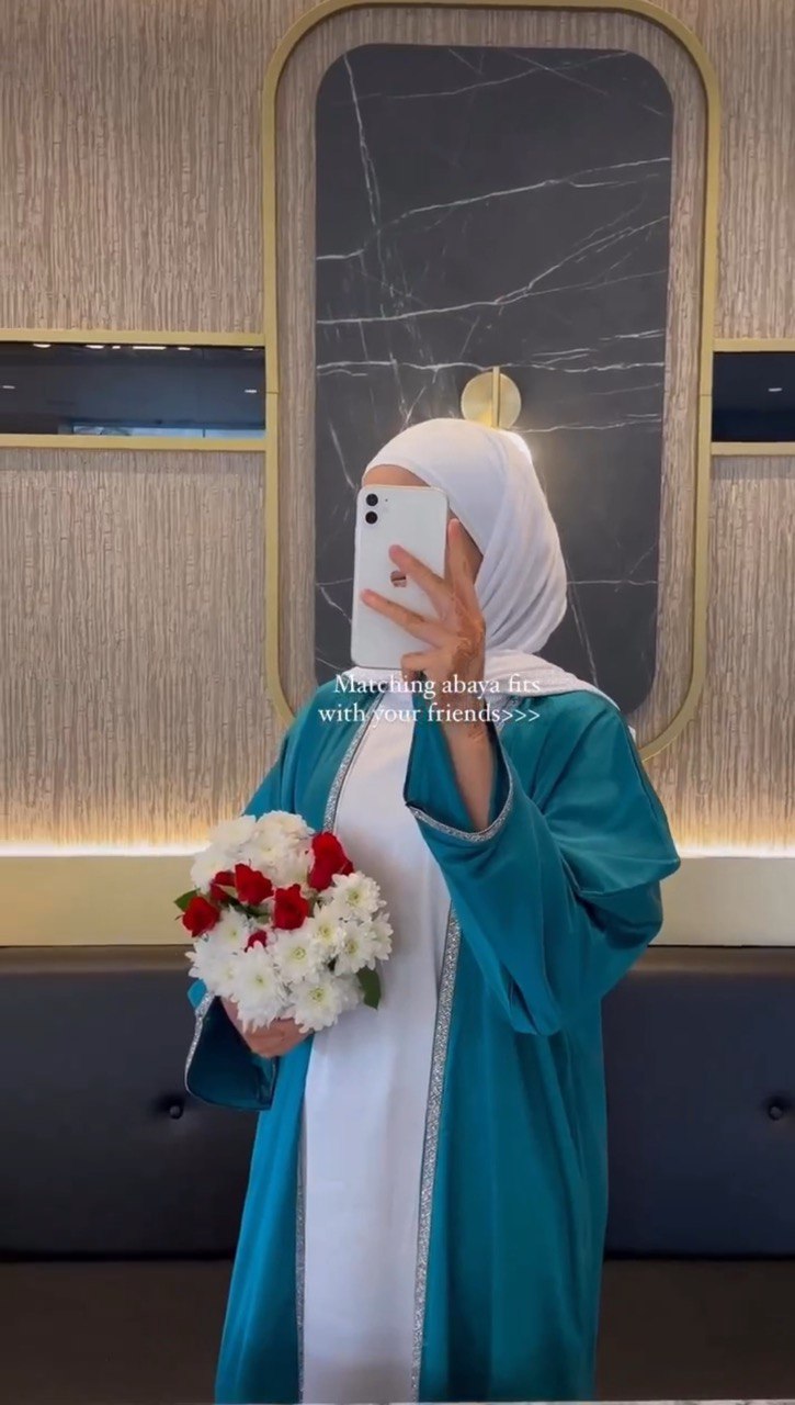 GOLDEN LUXE SHRUG ABAYA |