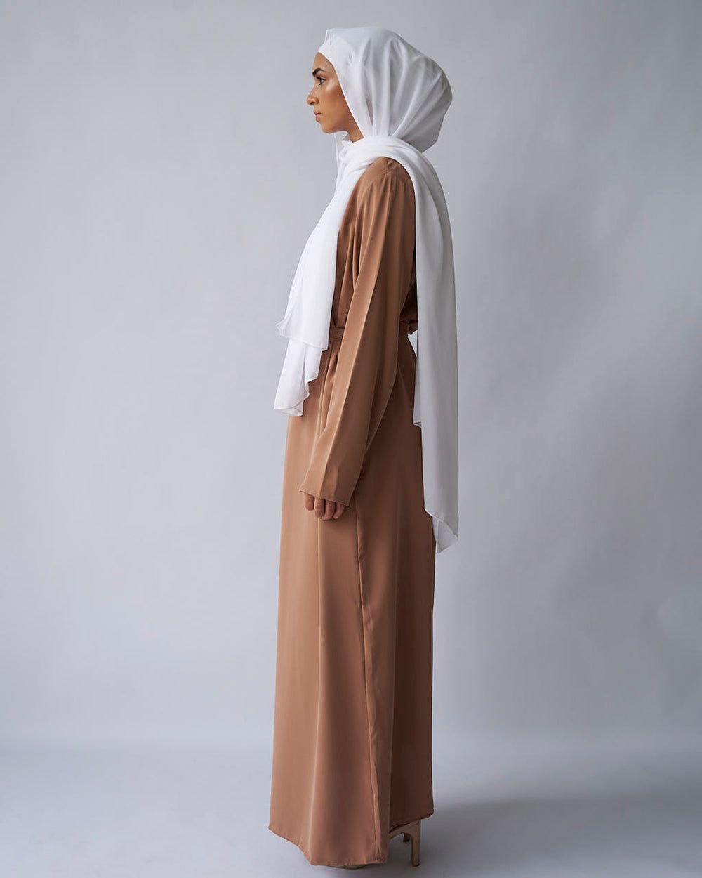 MAIRA PLAIN BASIC ABAYA | COLLER BROWN