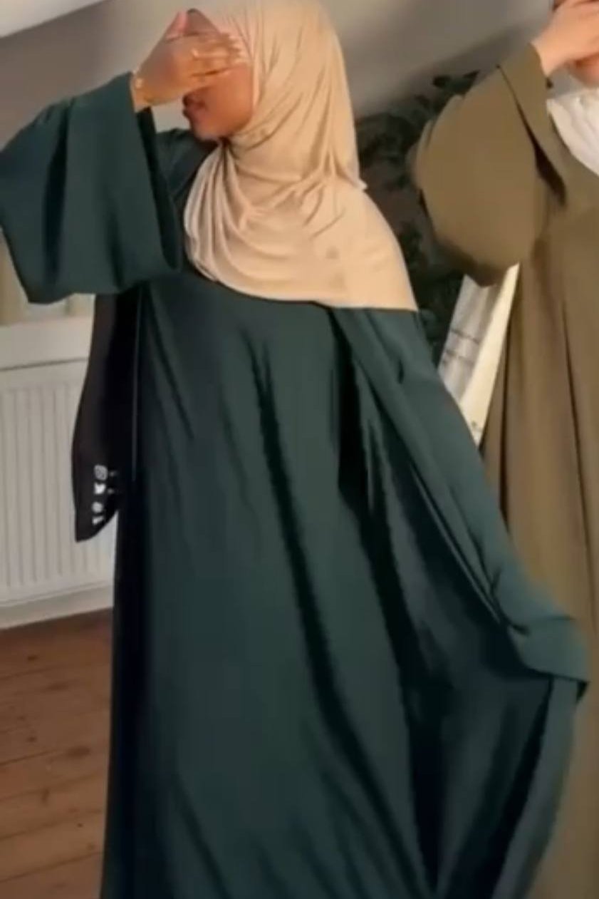 ANAM DOUBLE SHRUG ABAYA | GREEN
