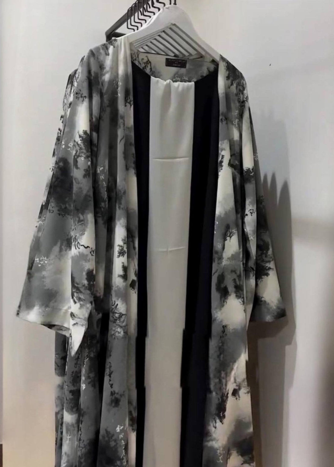 NURA DOUBLE SHRUG ABAYA | GRAY